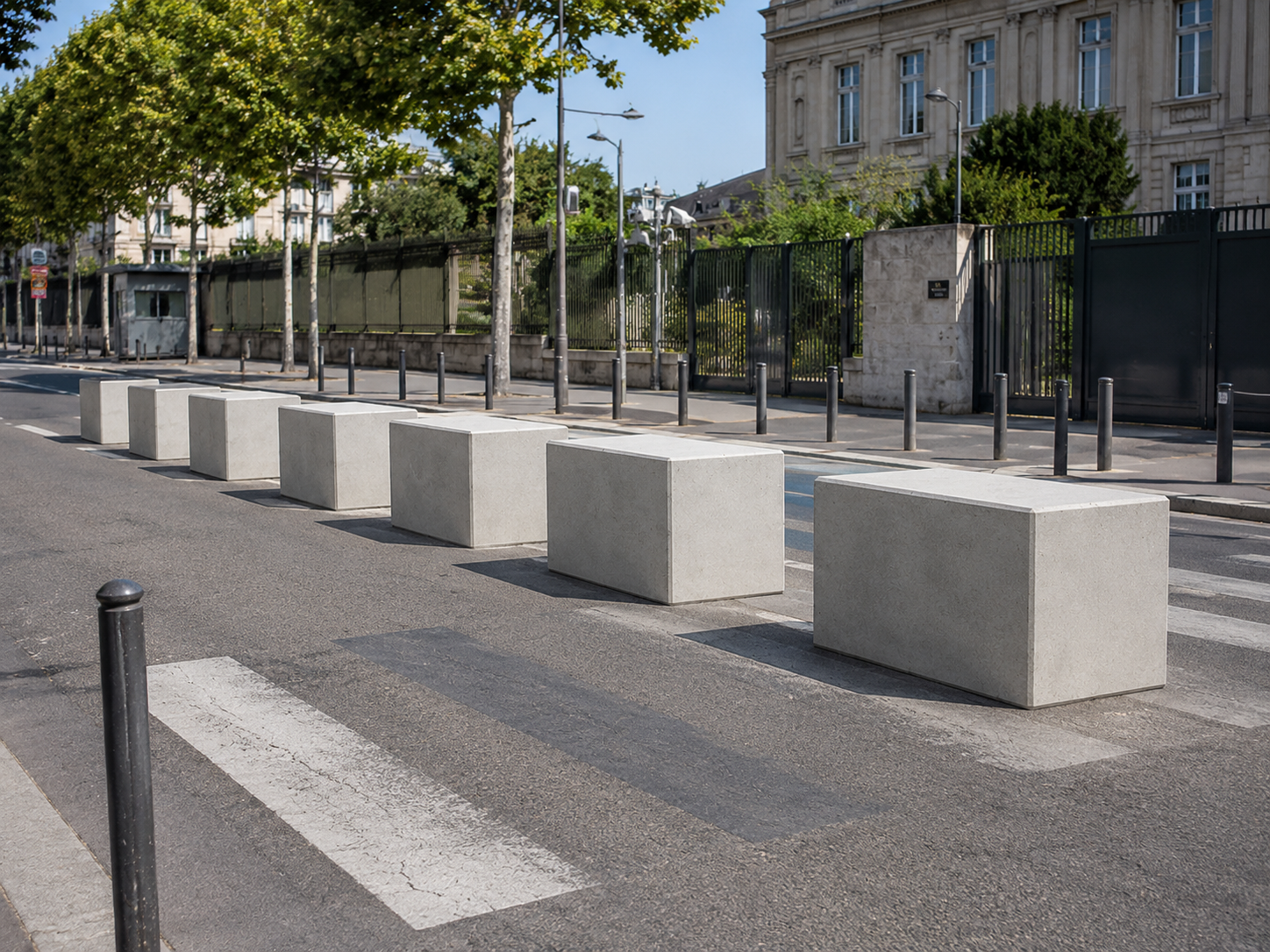 Blocs béton anti-bélier de sécurisation de site